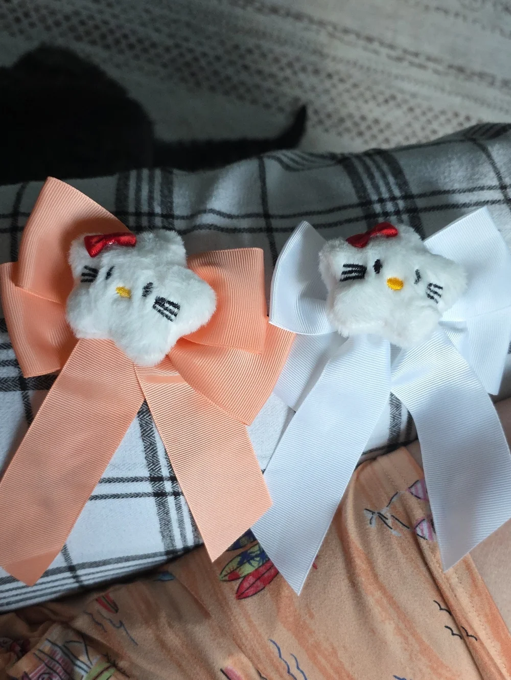 Plush Star Bow Hair Clips in Peach and White